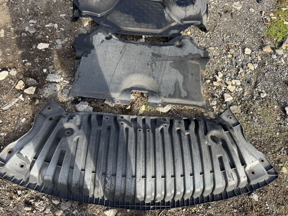 Кора под броня, двигател и скоростна кутия за Mercedes E класа W212