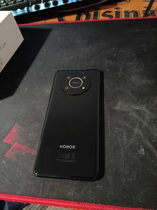 Vând/schimb honor magic 4 lite