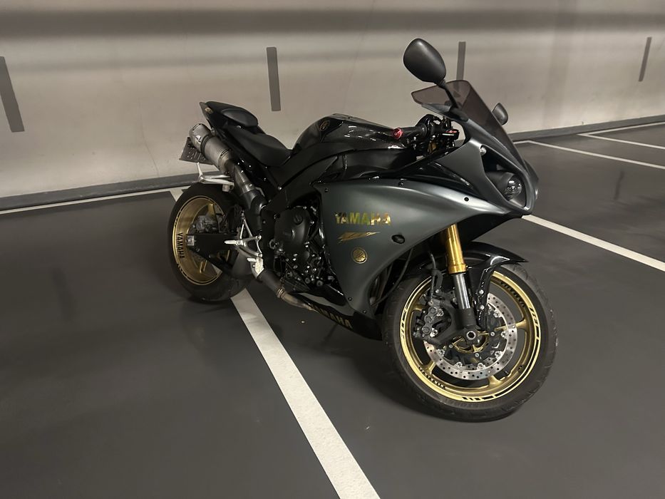 Yamaha R1 RN22 BIG BANG