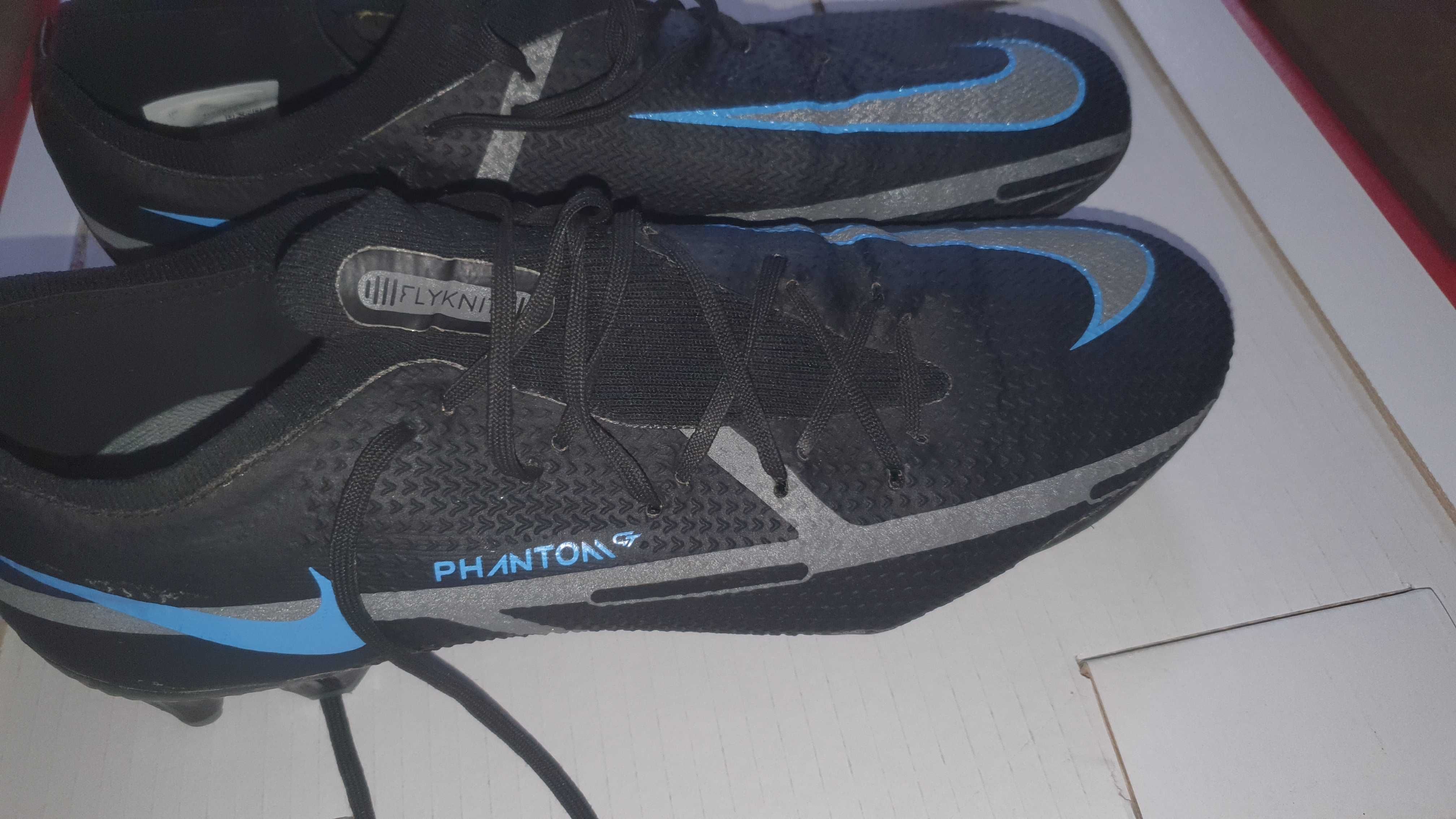 Nike phantom Flyknit,42,5
