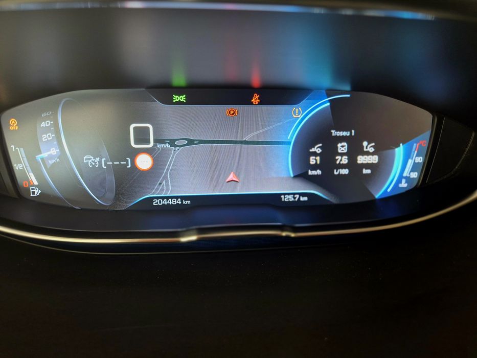 Vând Peugeot 5008 , an 2019 , TVa inclus deductibil