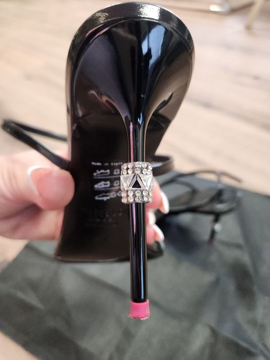 Pinko обувки на ток