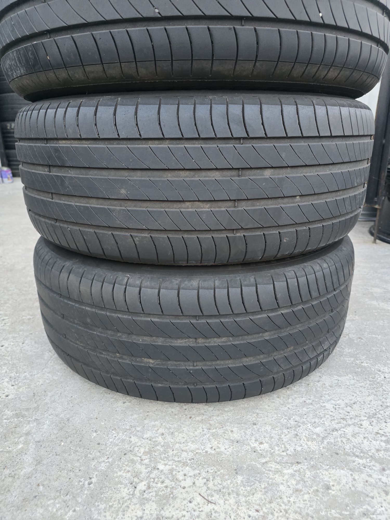 4 Броя 225/50/17 Michelin 2x6,6mm 2x5mm 21dot