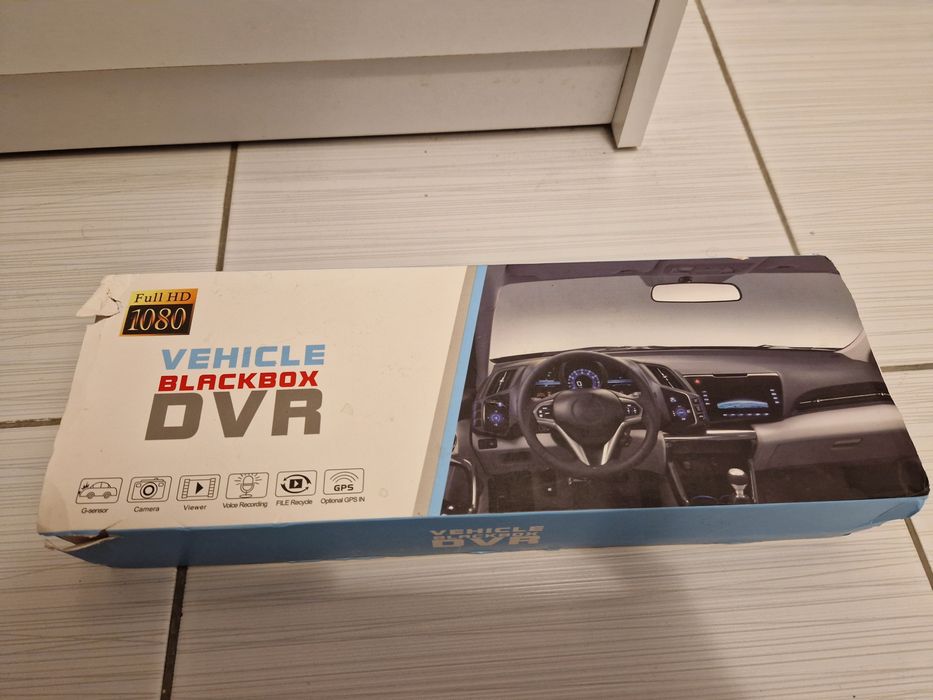 Огледало за задно виждане с видео регистратор