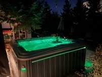 jacuzzi exterior