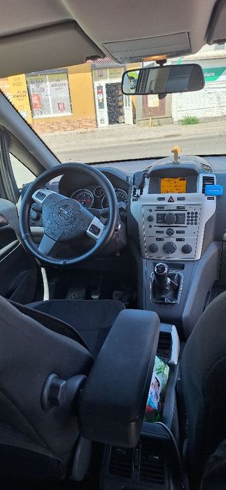 Opel zafira b 1.7