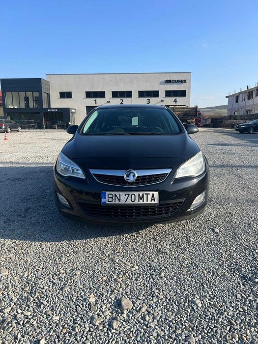 Opel Astra J 1.3 diesel 2010