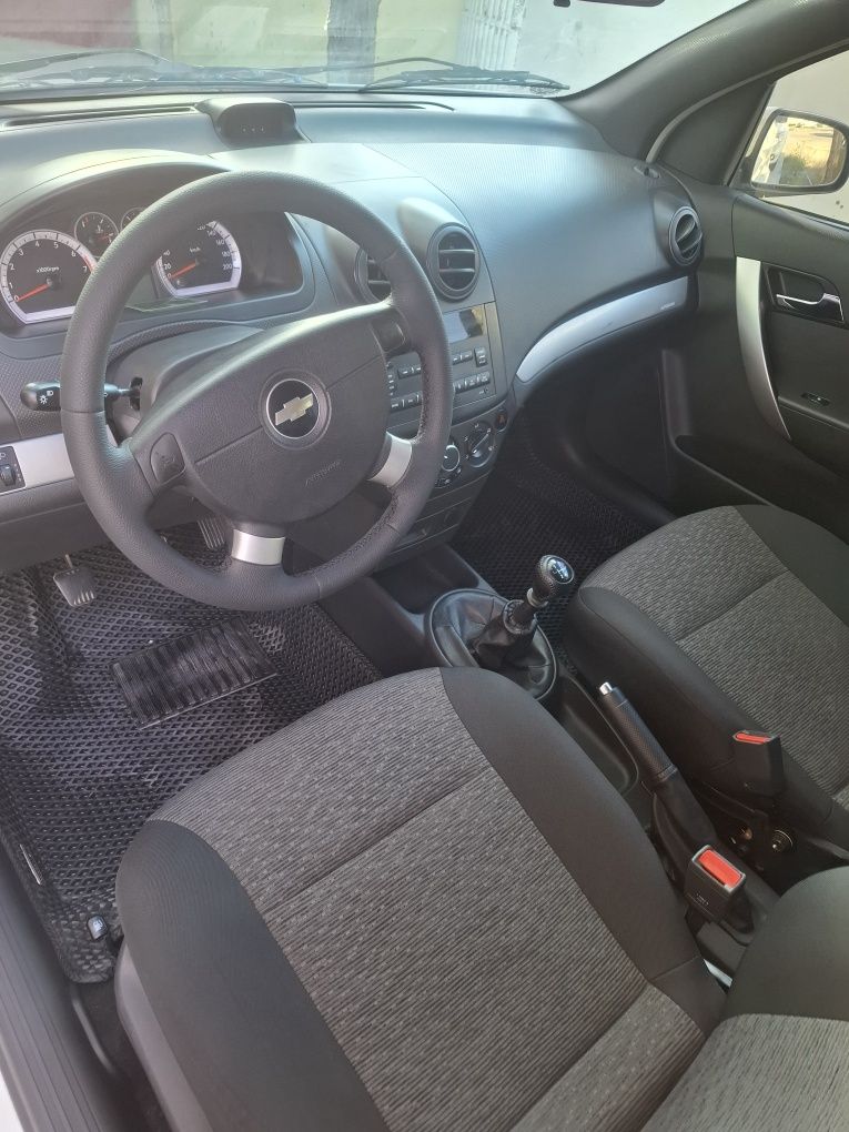 Nexia R3 mexanika kraska 100%toza