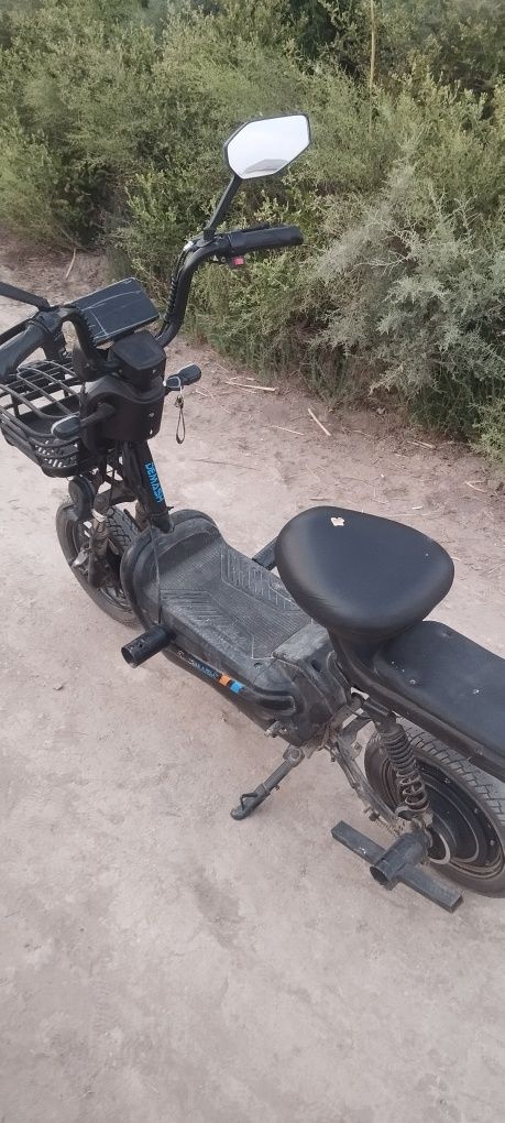Skuter satiladi kelsimli