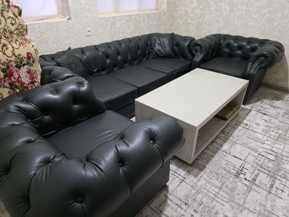 Продаётся диван и кресла