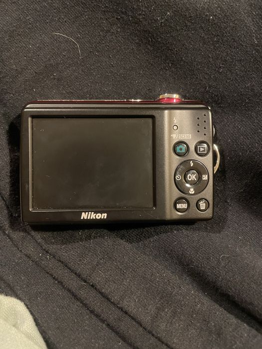 Nikon L23 в отлично състояние може бартер и пазарене