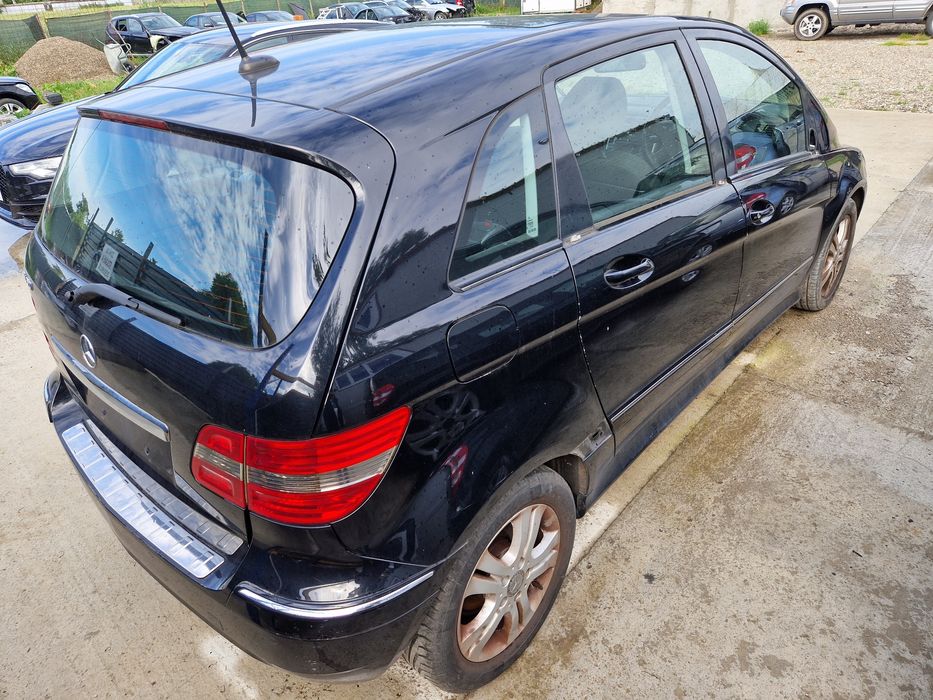 Dezmembrez piese Mercedes B class w245 facelift B150 benzina automat