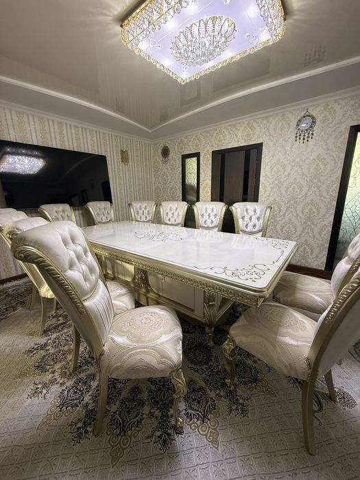 Стол и стулья очень хорошего качества не дешевые!!!