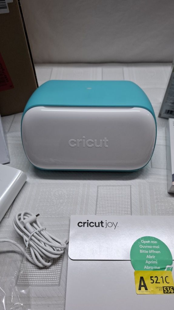 Плотер, машина за писане и рязане,Cricut joy smart