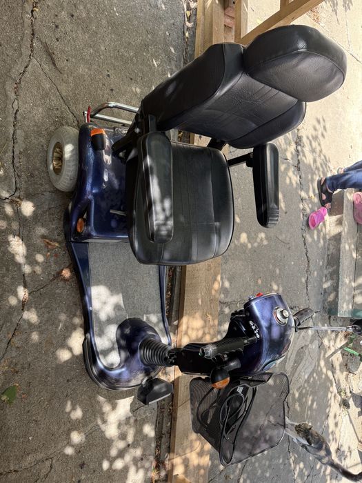 carucior electric  mercury m36