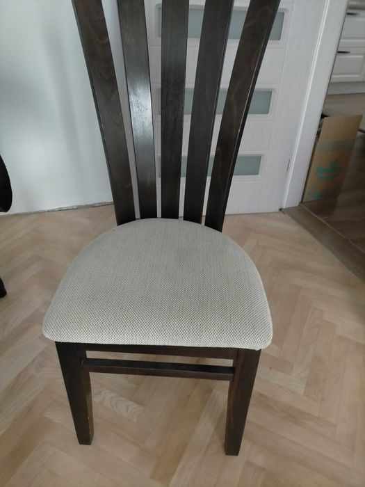 Трапезна маса с 4 стола