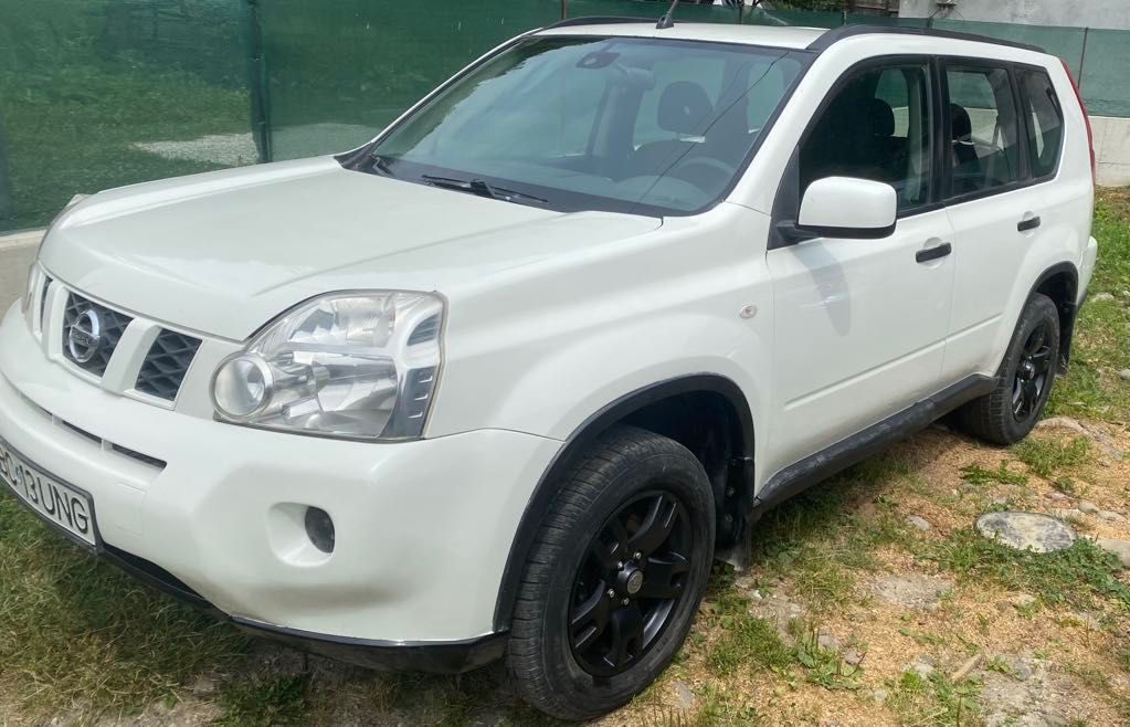Nissan X-Trail 2010 SUV