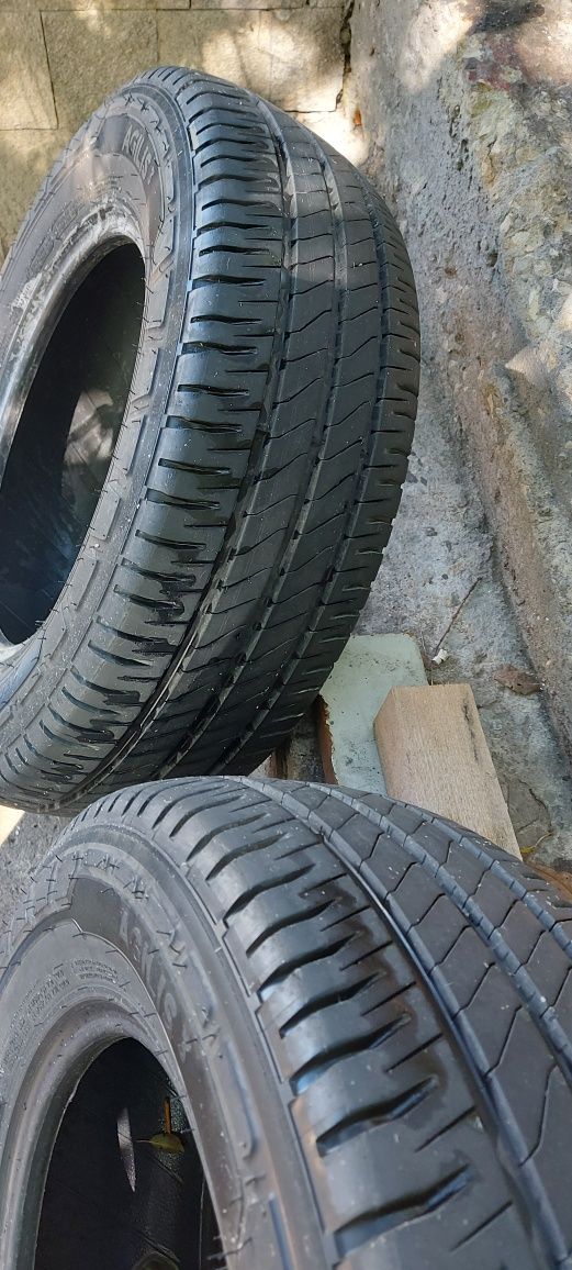 Гуми за бус товарни Michelin 16