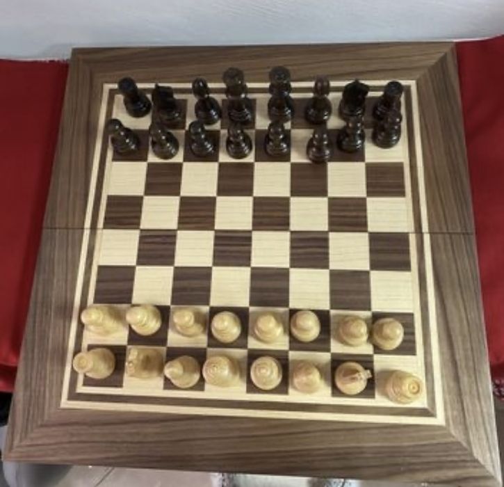 Шах и табла орехов фурнир
