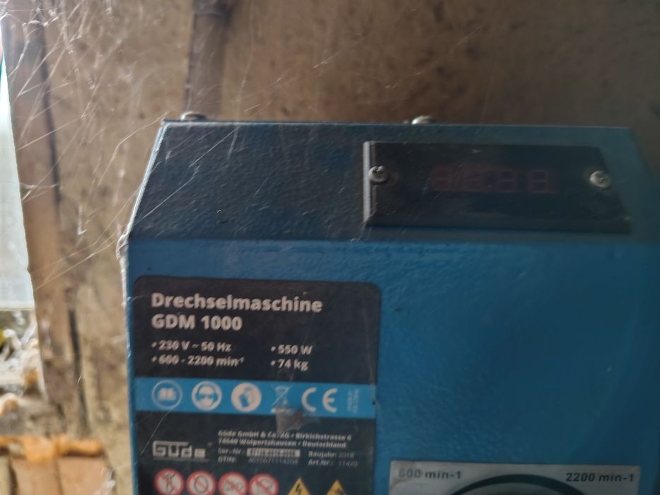 Vând strung lemn Gude