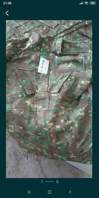 Costum combat militar