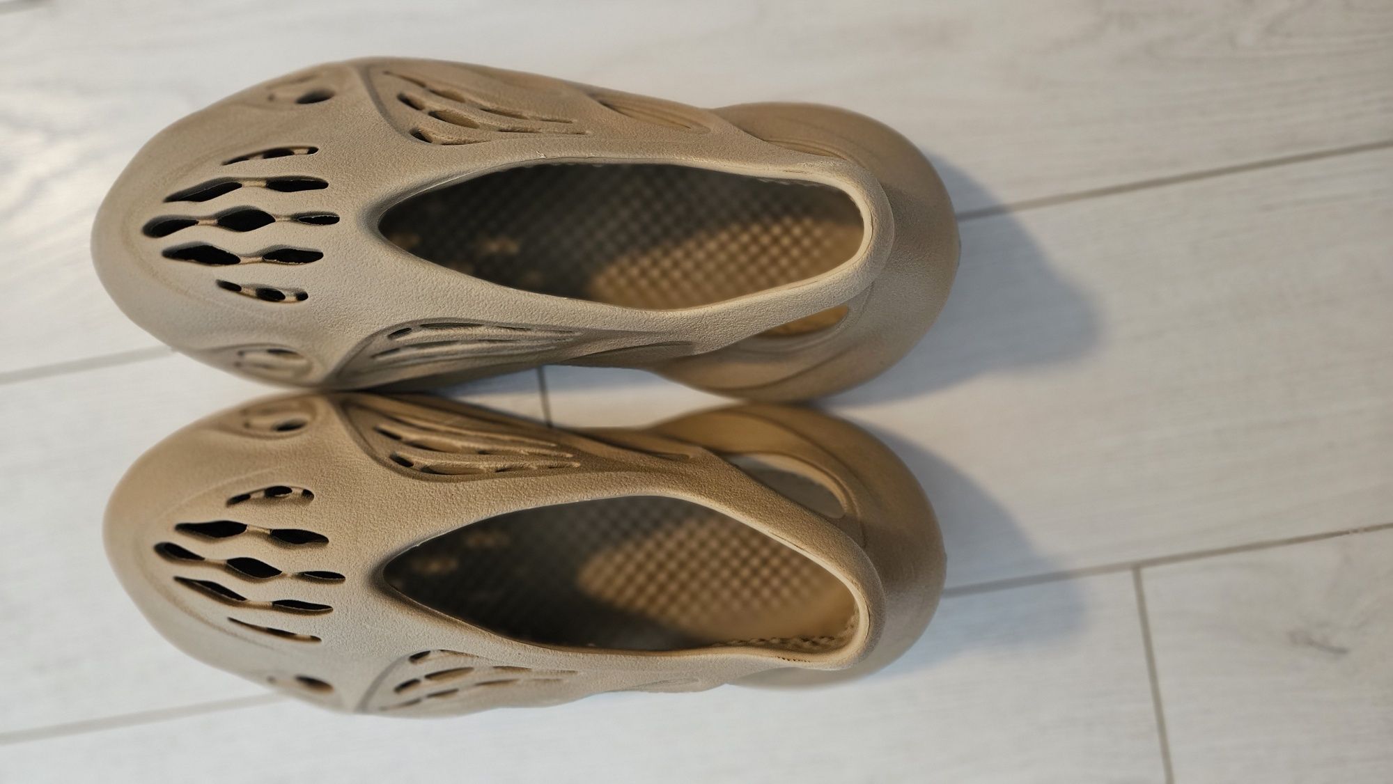 Yeezy Foamrunner Mist