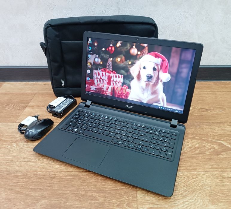 Ноутбук ACER Aspire + Сумка и мышка.