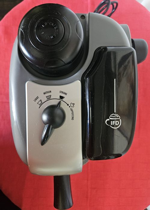Aparat de cafea espressor  De Longhi MC 8
