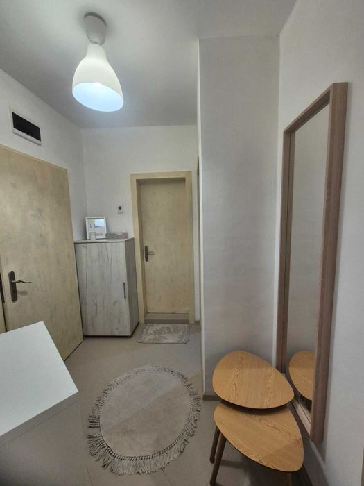 Двустаен напълно обзаведен Колхозен пазар