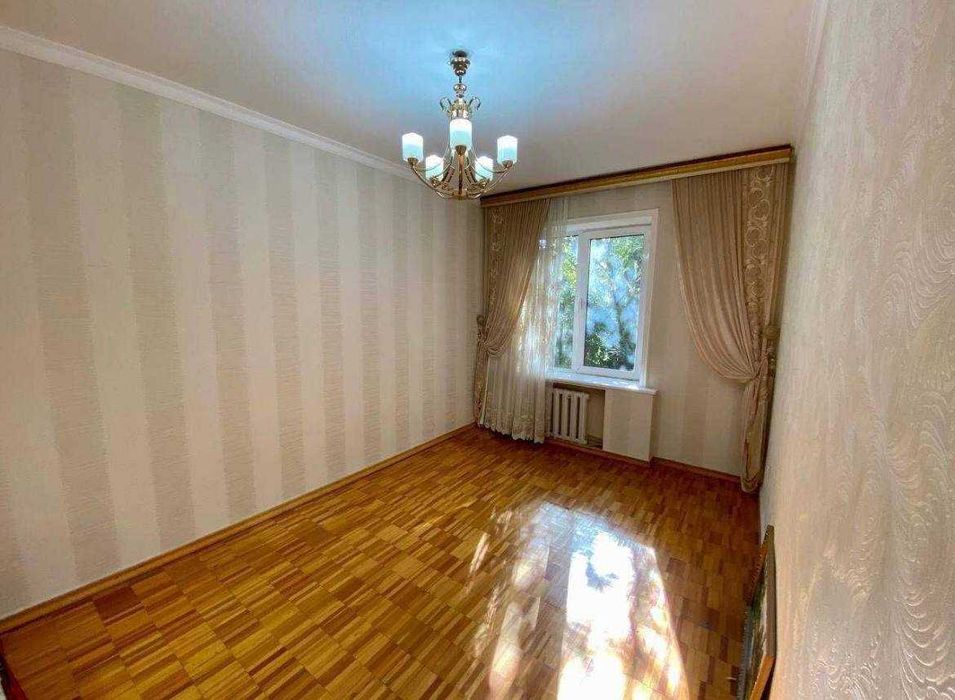 ц4 3/3/4 продается квартира возле 5 школы , оринтир SHEDEVR