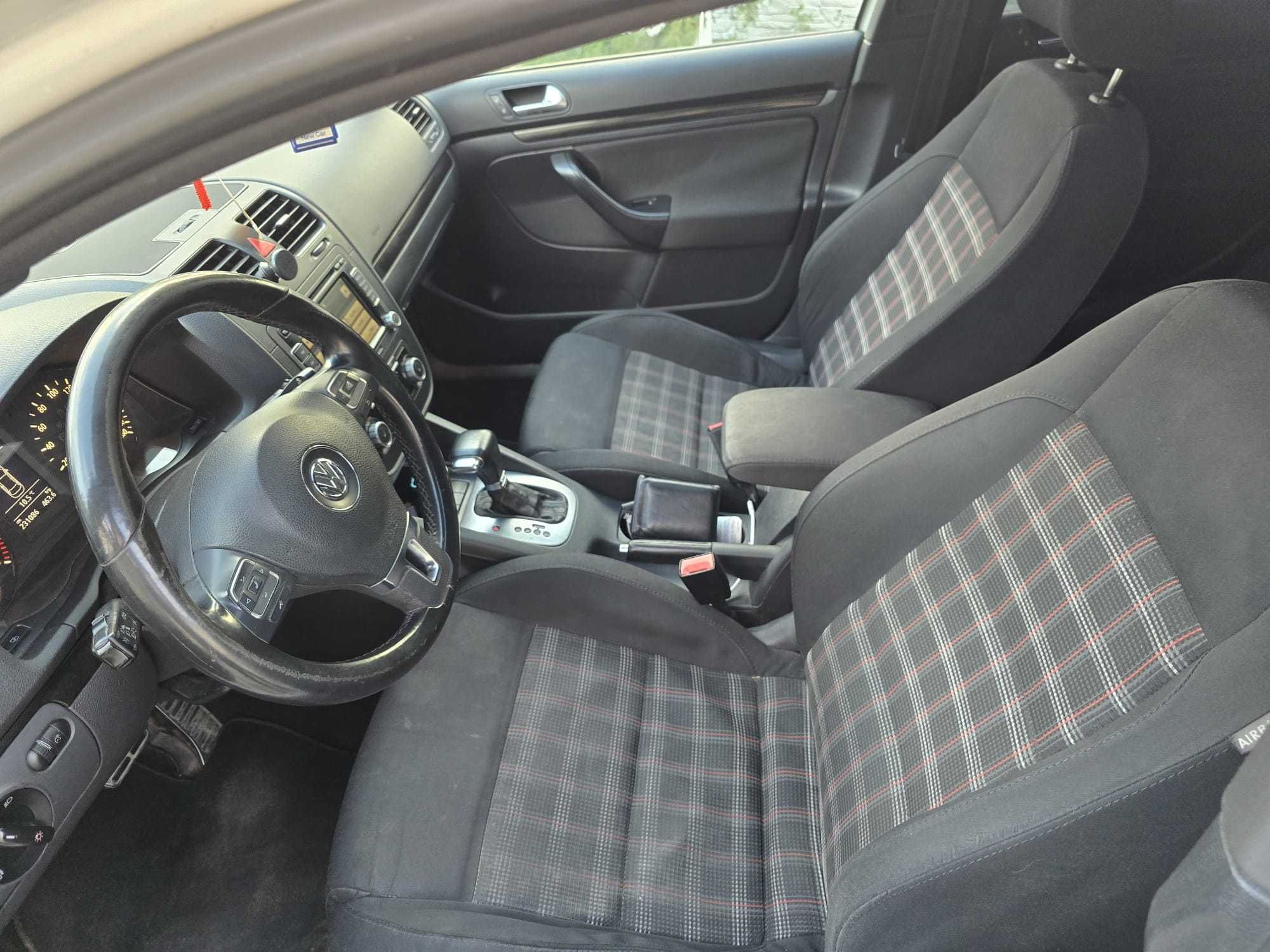 VW JETTA Model America 2.0 TDI/GOLF 5 2012