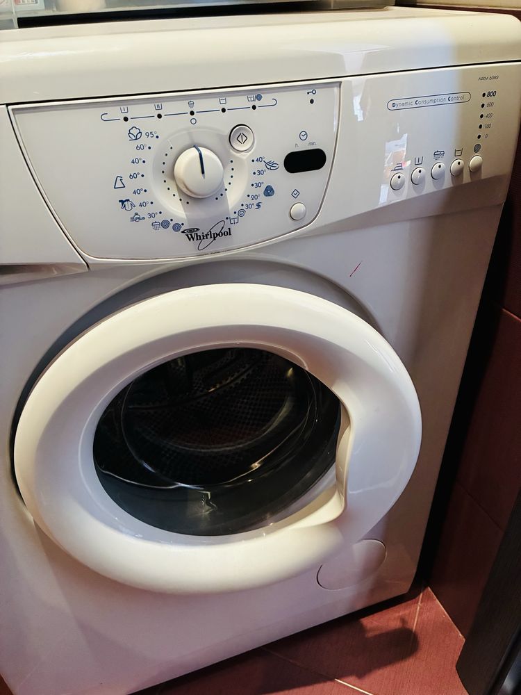 Пералня whirlpool запазена работи отлично