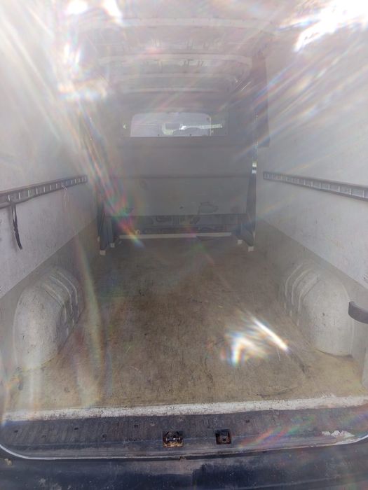 Vând Renault Master