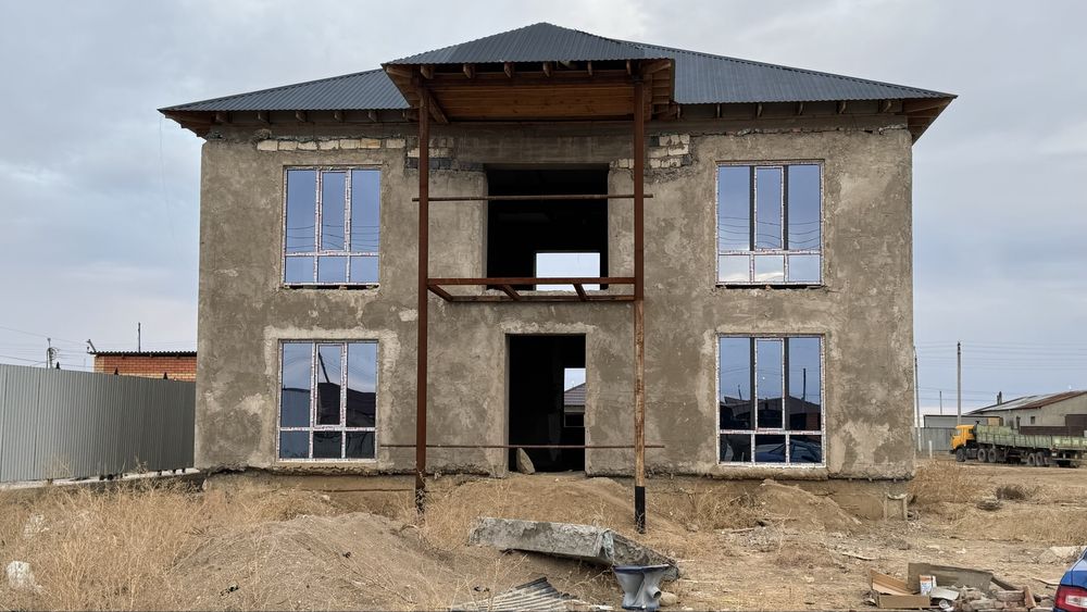 Продается дом 2 этаж. 240квадрат.