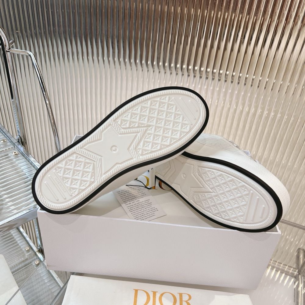 Adidasi Dior Walk’N