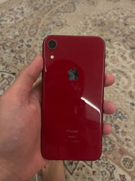 Продам два Телефона Iphone xr/x