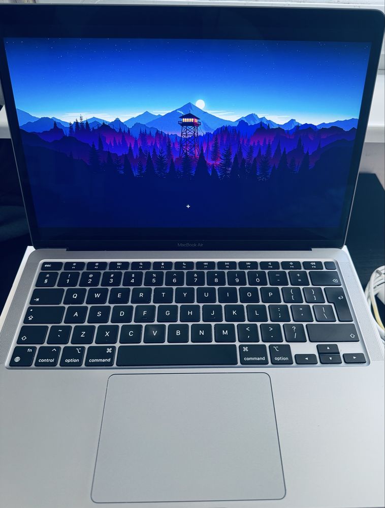Macbook Air M1 8GB RAM 256GB SSD