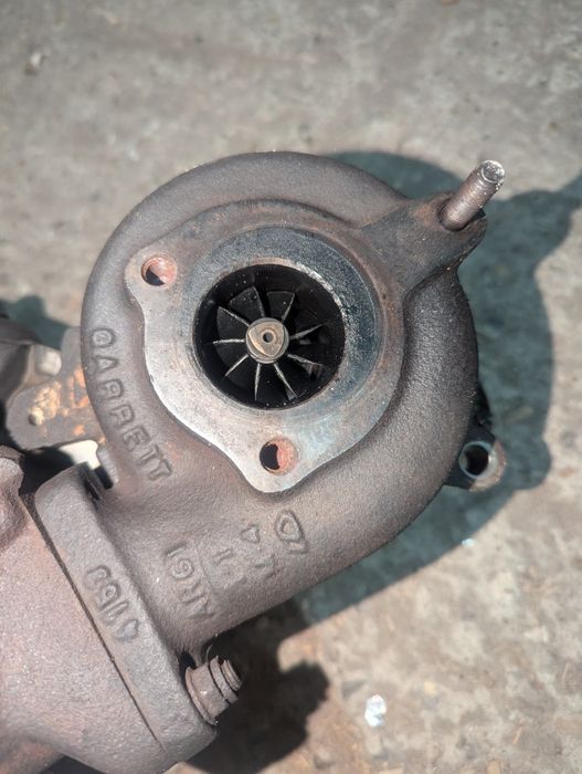 Здрава Средна част и Счупено Турбо за VW Passat 1.9tdi 131коня