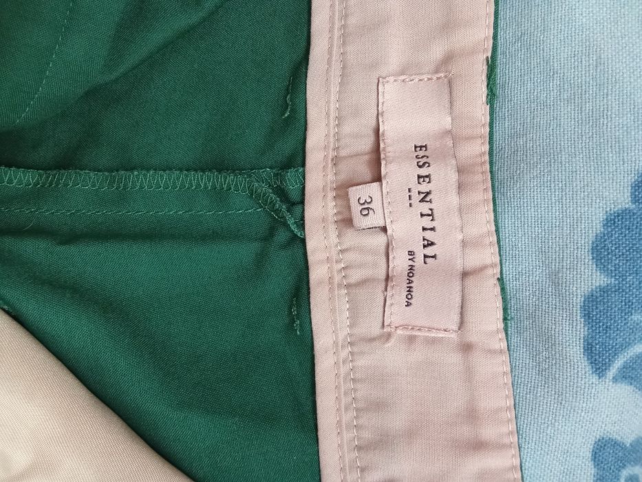 Кожени и елегантни дамски панталони