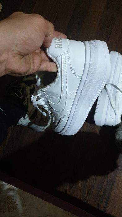 Vând nike aff1 white mărimea 40