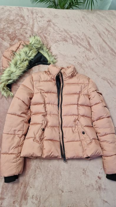 Geaca iarna de fâș noua H&M roz