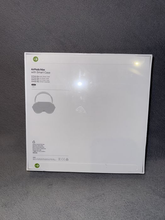 Apple AirPods Max sigilate, noi
