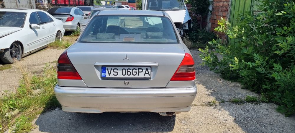 Mercedes C 180 w202 an 1999 nu are certificat 2499 lei