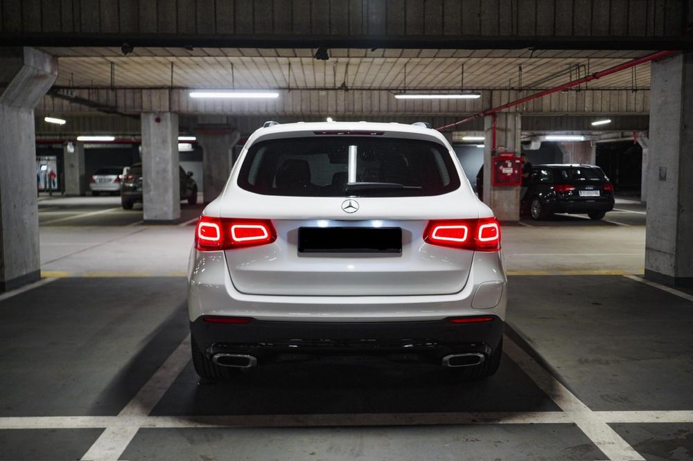 Mercedes GLC 300E TVA Deductibil suspensie perne aer, ventilatie,masaj