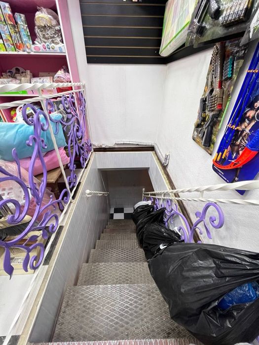 Аренда помещения на ул Буюк Турон книжные ряды Ор ЦУМ!