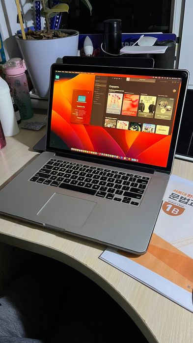 MacBook Pro 15 inch with RETINA Display Late 2013