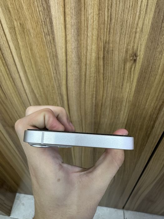 iphone 13 white 128 gb 100% 31 sikl