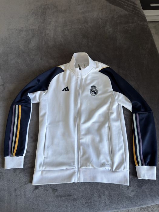 Анцуг на Реал Мадрид Адидас