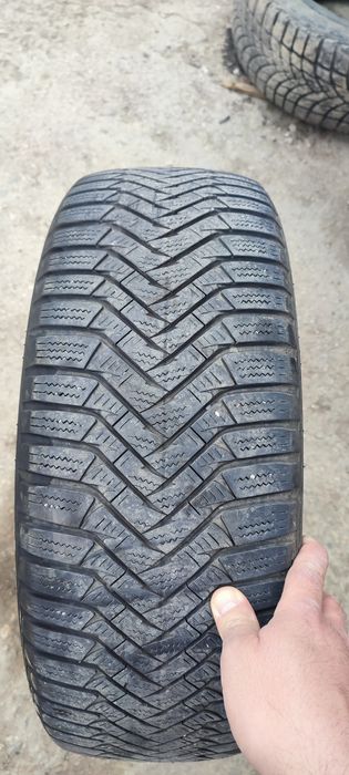 Гуми 4 бр зимни Laufen 205/55/16 dot21