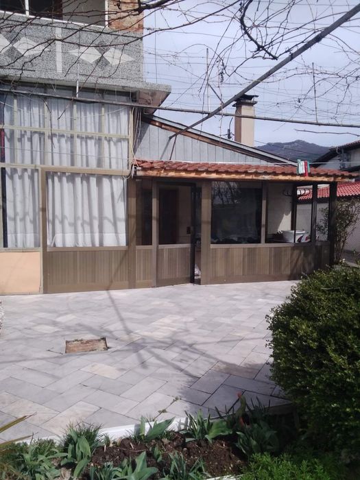 Продава се Къща в Казанлък - 200000 кв.м за 1 €/кв.м - Снимка #1